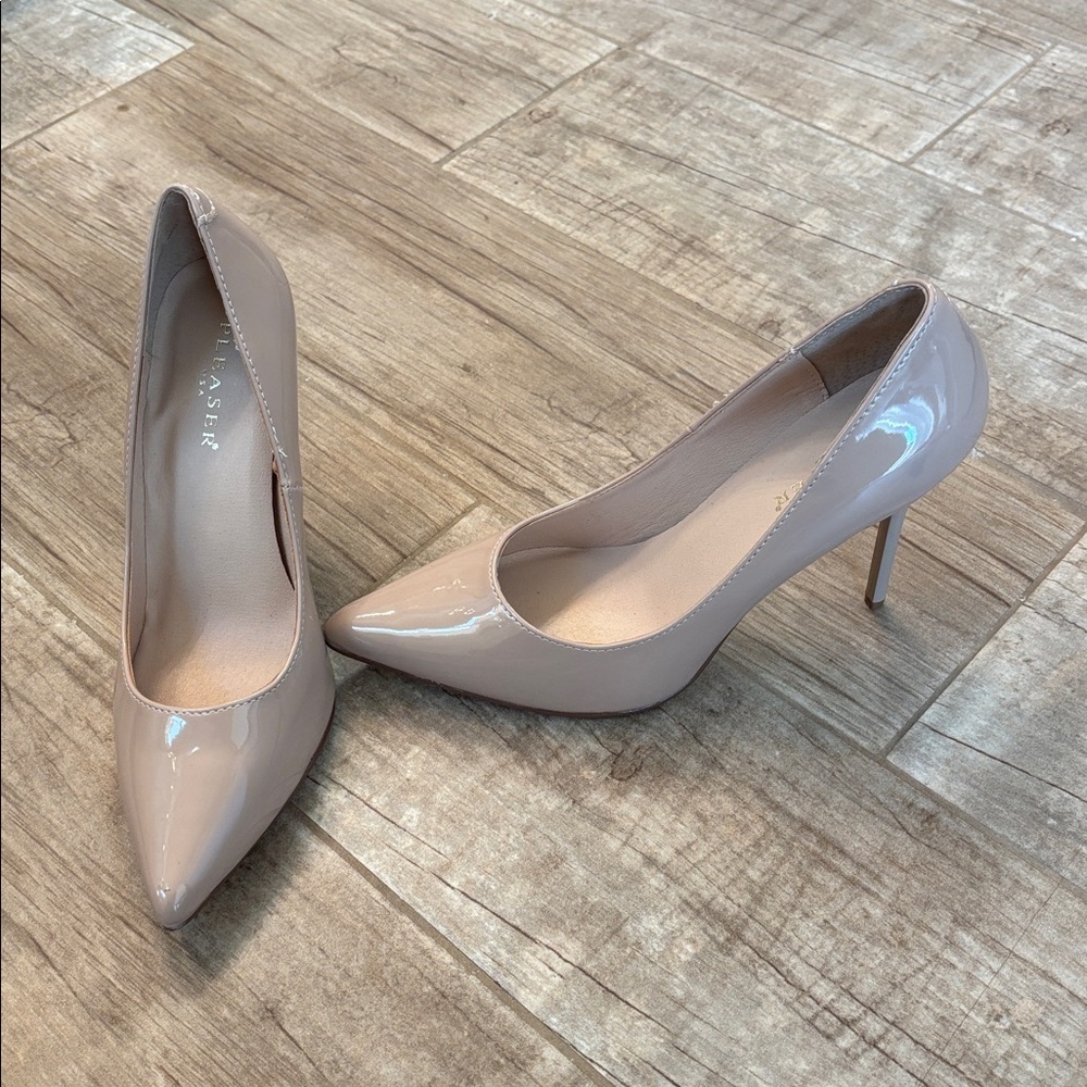 Pleaser Blush Patent Heels- NWOT - Picture 2 of 3